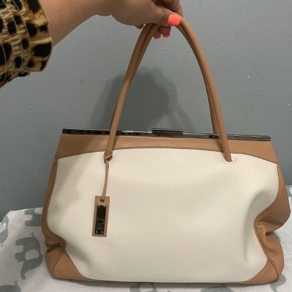 Authentic Old vintage cream and beige satchel Gucci bag.